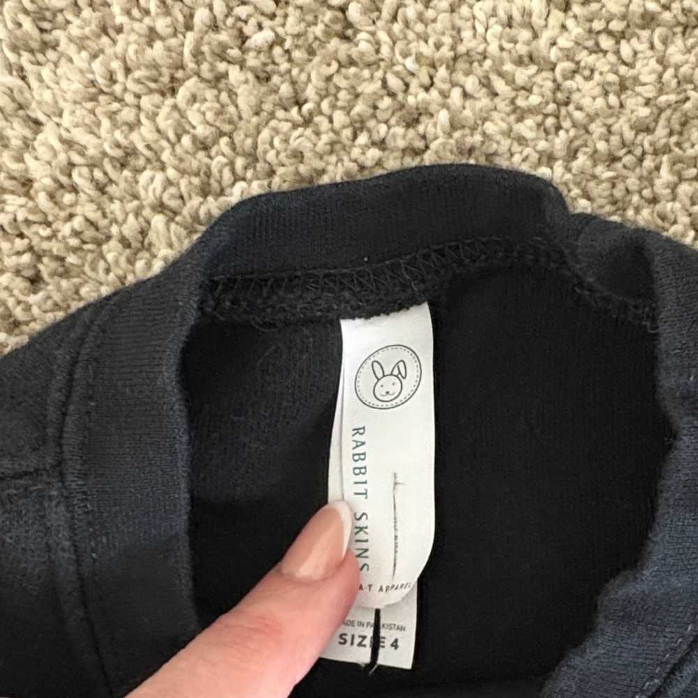 Kids black sweatshirt - Picture 2 of 4